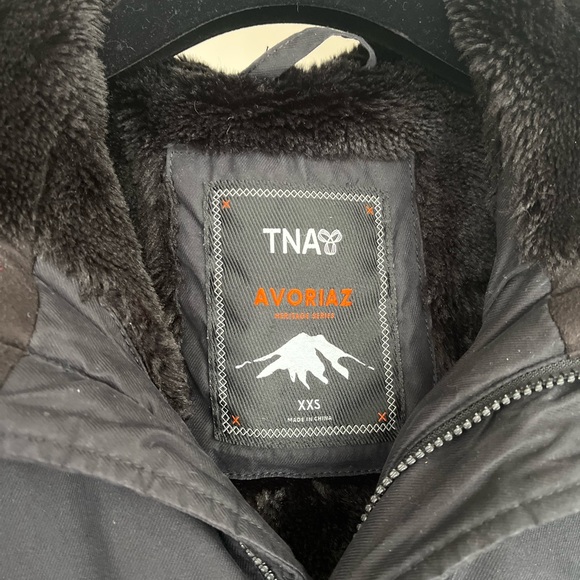 Aritzia Tna Avoriaz black winter coat cozy warm Parka Sz XXS - Picture 15 of 15